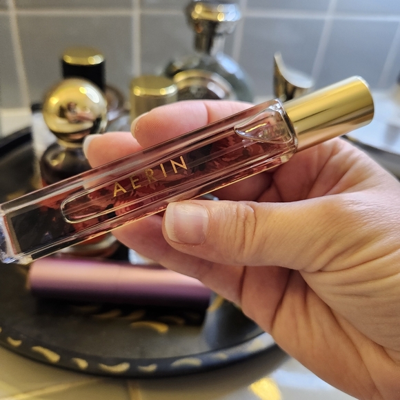 AERIN evening rose perfume - Picture 7 of 8